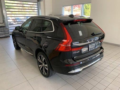 2022 Volvo XC60 B6 Inscription