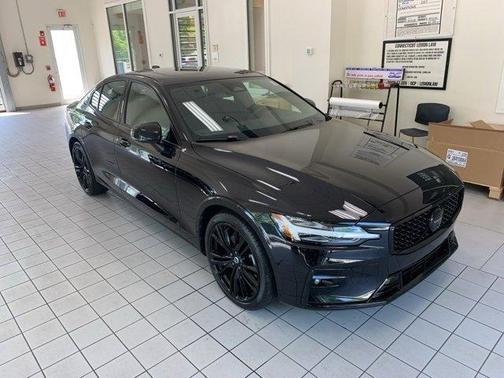 2024 Volvo S60 B5 Plus Black Edition
