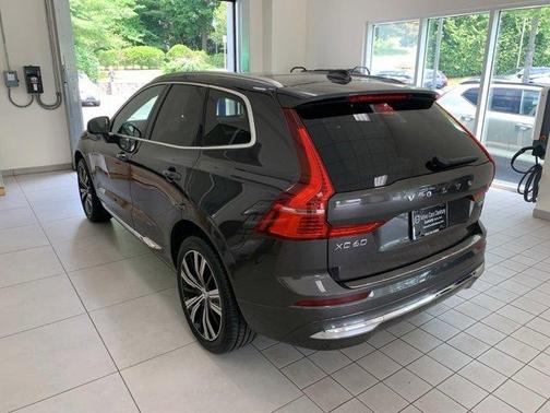 2022 Volvo XC60 B5 Inscription