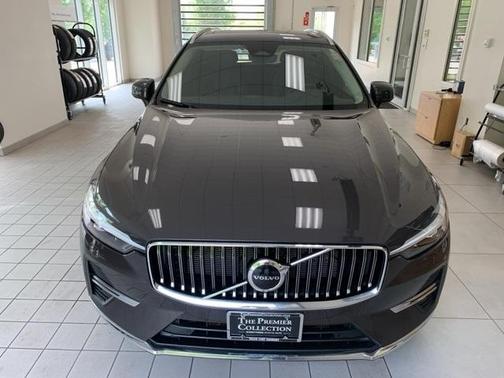 2022 Volvo XC60 B5 Inscription