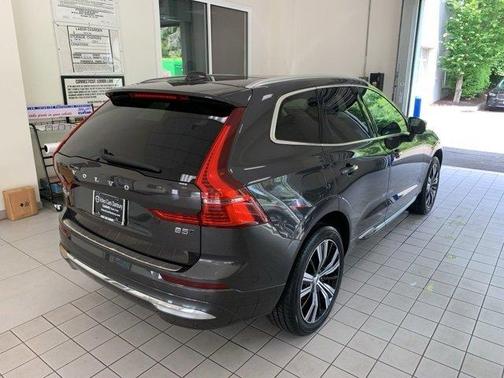 2022 Volvo XC60 B5 Inscription