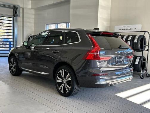 2022 Volvo XC60 B5 Inscription