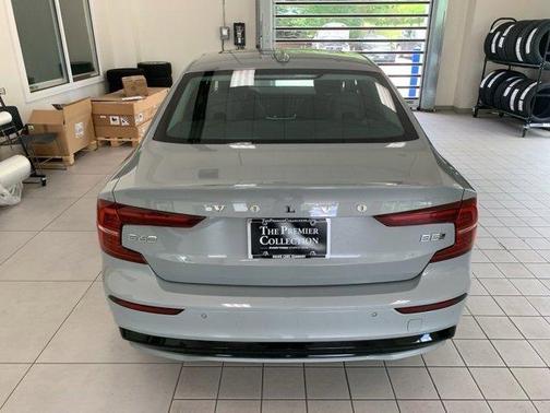 2025 Volvo S60 B5 Core