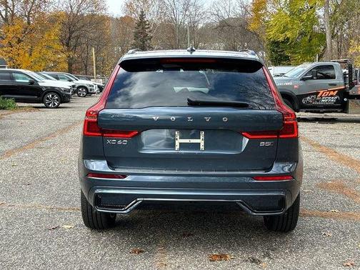 2026 Volvo XC60 B5 Plus