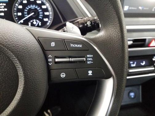 2023 Hyundai SONATA Hybrid Base