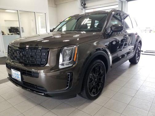 Dark Moss 2022 Kia Telluride EX