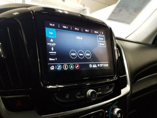 Summit White 2020 Chevrolet Traverse LT Leather