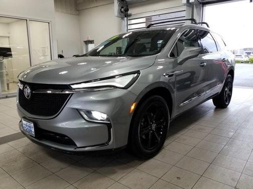 2023 Buick Enclave Essence FWD