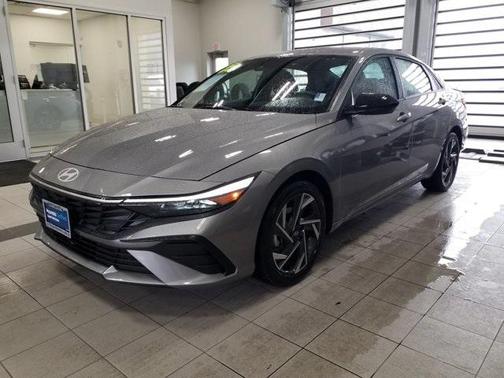 2025 Hyundai ELANTRA Sport