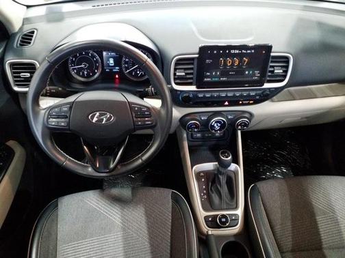 2022 Hyundai VENUE Limited