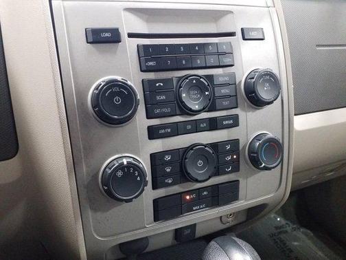 LIME SQUEEZE METALLIC 2011 Ford Escape XLT