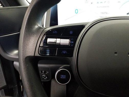2025 Hyundai IONIQ 6 SE Standard Range
