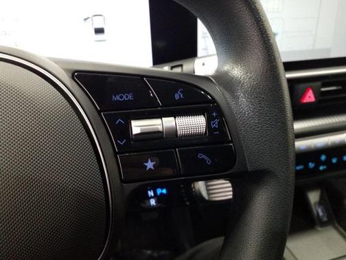 2025 Hyundai IONIQ 6 SE Standard Range