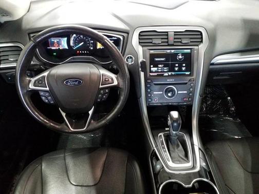 2016 Ford Fusion Hybrid Titanium
