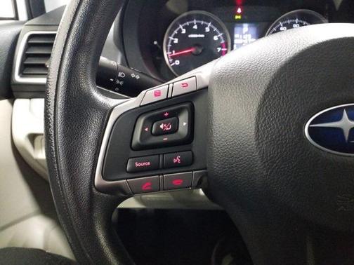 2016 Subaru Impreza 2.0i