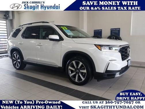 Platinum White 2023 Honda Pilot AWD Elite