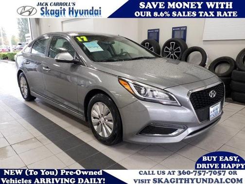 2017 Hyundai SONATA Hybrid SE
