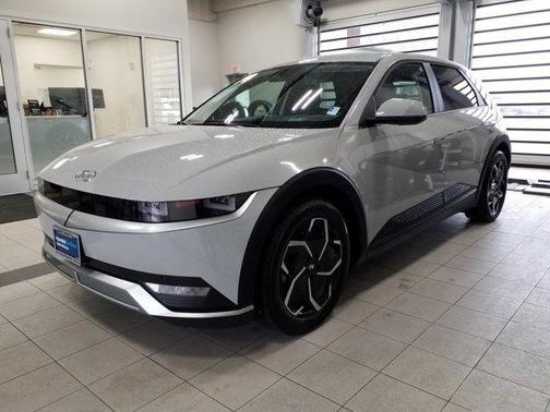 2024 Hyundai IONIQ 5 SEL