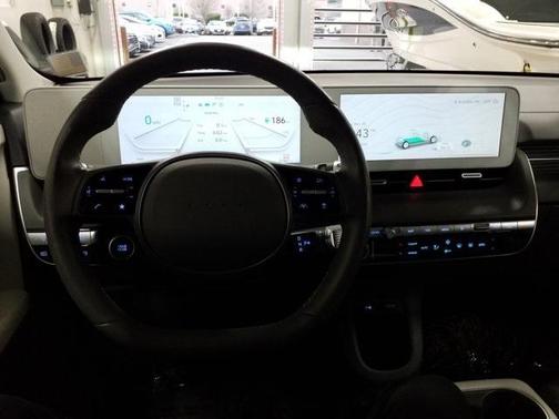 2024 Hyundai IONIQ 5 SEL