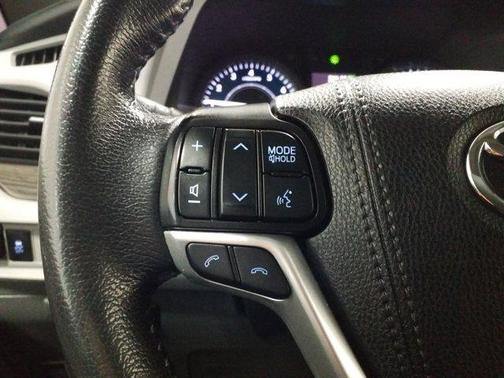 2020 Toyota Sienna XLE