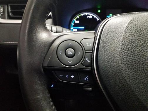 2020 Toyota RAV4 Hybrid XLE