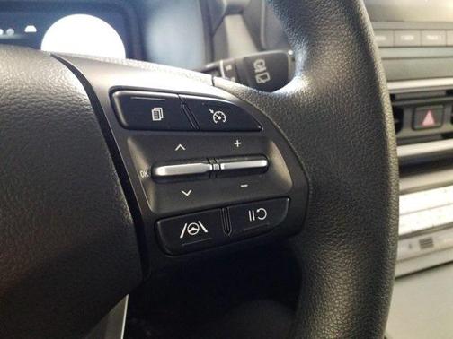 2023 Hyundai KONA EV SE