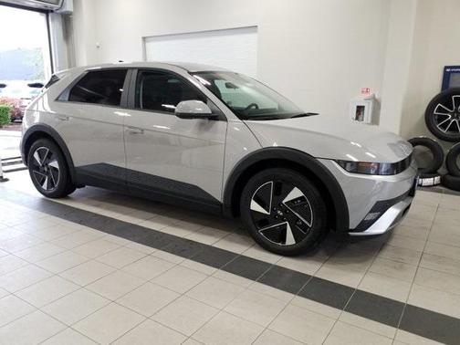 2026 Hyundai IONIQ 5 SE