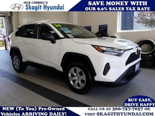 2024 Toyota RAV4 LE