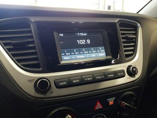 Urban Gray Metallic 2020 Hyundai Accent SE