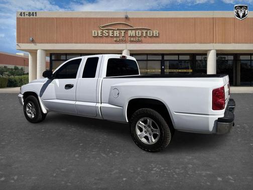White 2006 Dodge Dakota SLT Club Cab