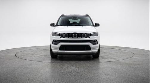 Bright White Clearcoat 2025 Jeep Compass Limited