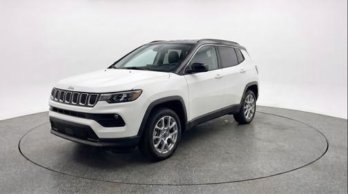 Bright White Clearcoat 2025 Jeep Compass Limited