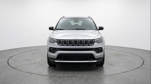 Silver Zynith Metallic Clearcoat 2025 Jeep Compass Limited