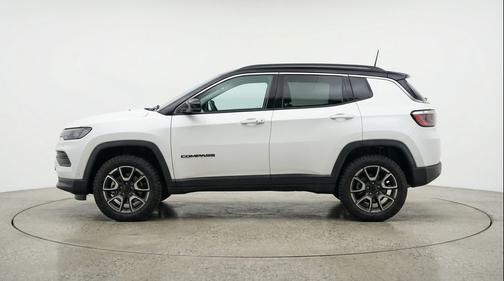 Bright White Clearcoat 2025 Jeep Compass Trailhawk