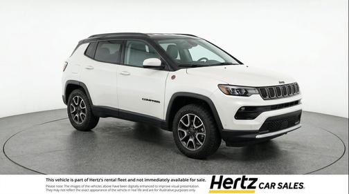 Bright White Clearcoat 2025 Jeep Compass Trailhawk