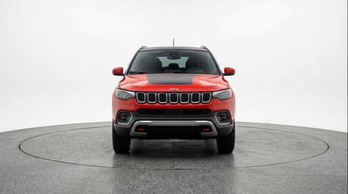 Red Hot Pearlcoat 2025 Jeep Compass Trailhawk
