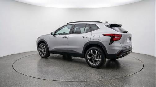 Sterling Gray Metallic 2025 Chevrolet Trax LT