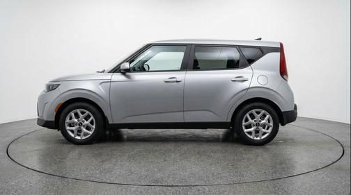 Steel Gray 2025 Kia Soul LX