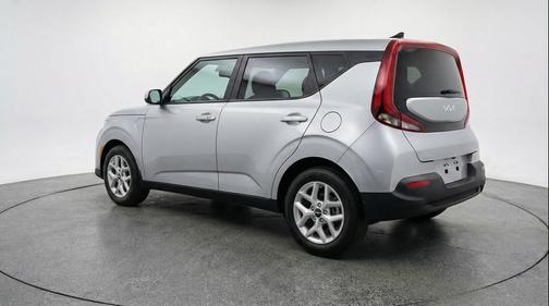Steel Gray 2025 Kia Soul LX