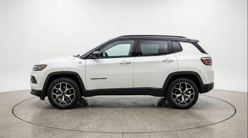 Bright White Clearcoat 2025 Jeep Compass Limited