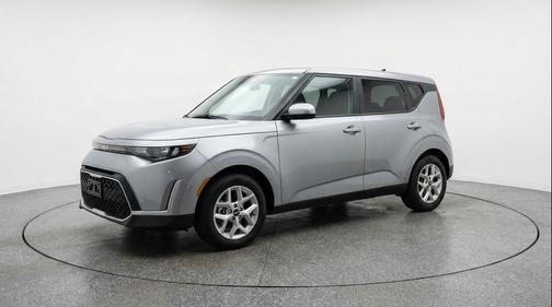 Steel Gray 2025 Kia Soul LX