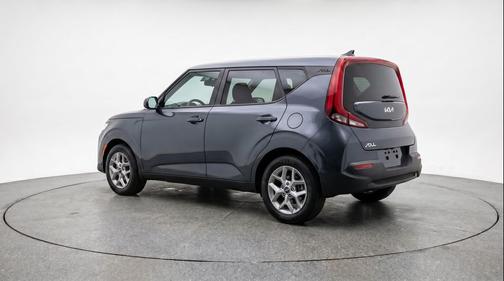 Gravity Gray 2025 Kia Soul LX