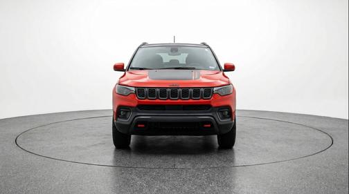 Red Hot Pearlcoat 2025 Jeep Compass Trailhawk