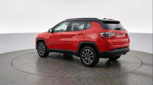 Red Hot Pearlcoat 2025 Jeep Compass Trailhawk