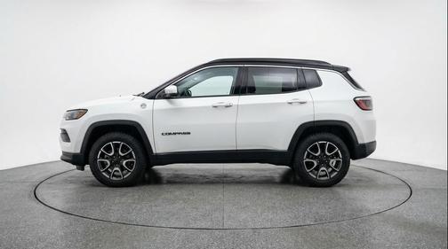 Bright White Clearcoat 2025 Jeep Compass Trailhawk