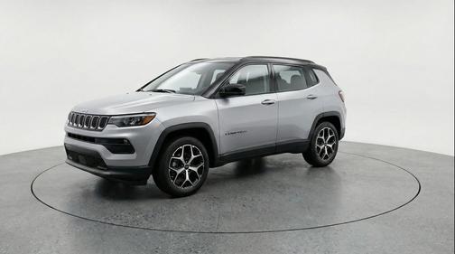 Silver Zynith Metallic Clearcoat 2025 Jeep Compass Limited