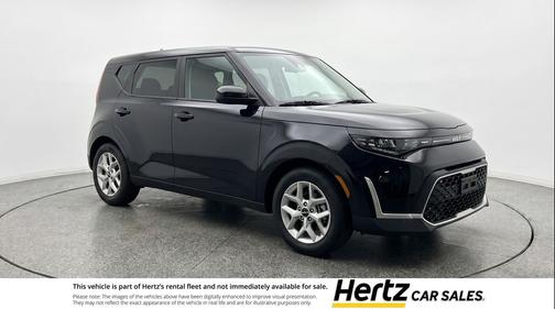 Fusion Black 2025 Kia Soul LX