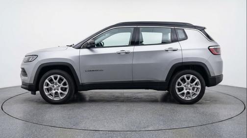 Silver Zynith Metallic Clearcoat 2025 Jeep Compass Limited