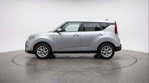 Steel Gray 2025 Kia Soul LX