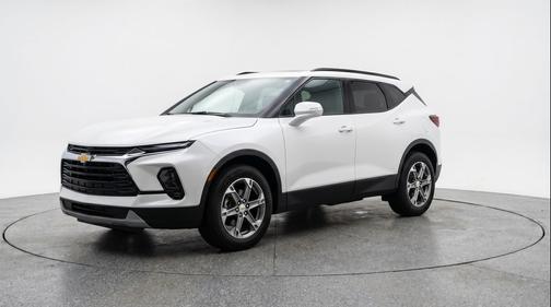 Summit White 2025 Chevrolet Blazer 2LT